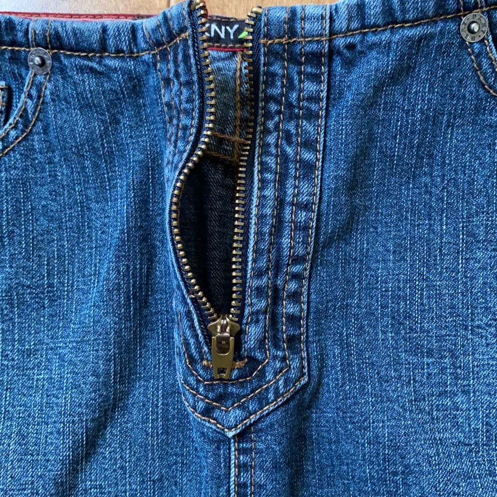 DKNY Women's Denim Skirt  Sz 4 - Picture 6 of 10